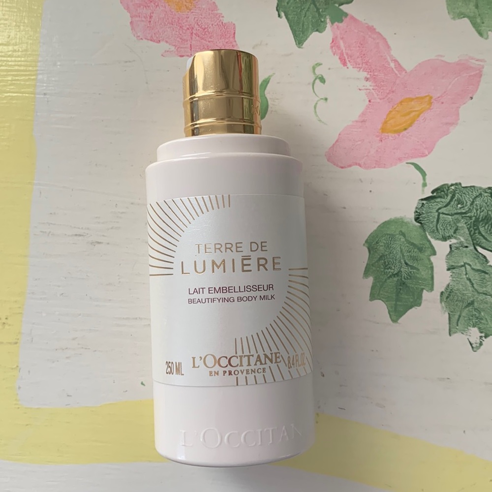 L’Occitane en Provence Terre de Lumiere Body Milk